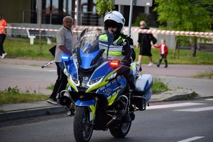 policjant na motocyklu